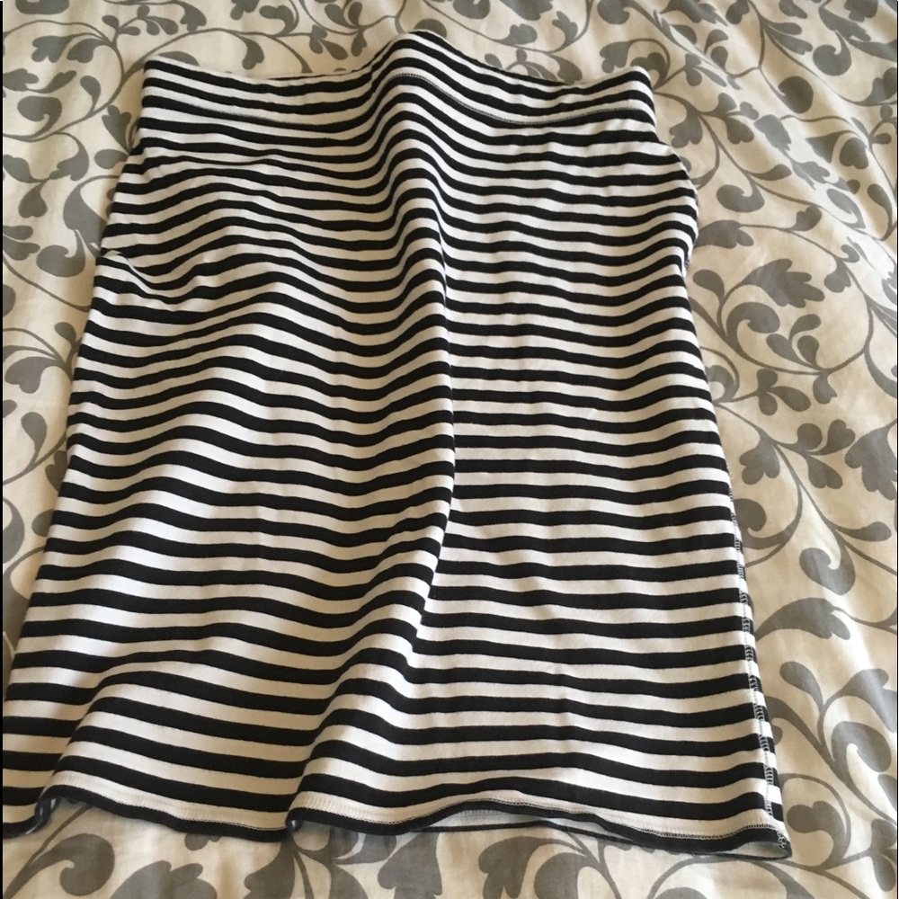 Striped pencil skirt